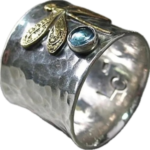 Dragonfly Silver Tone Wide Ring - Picture 2 of 2